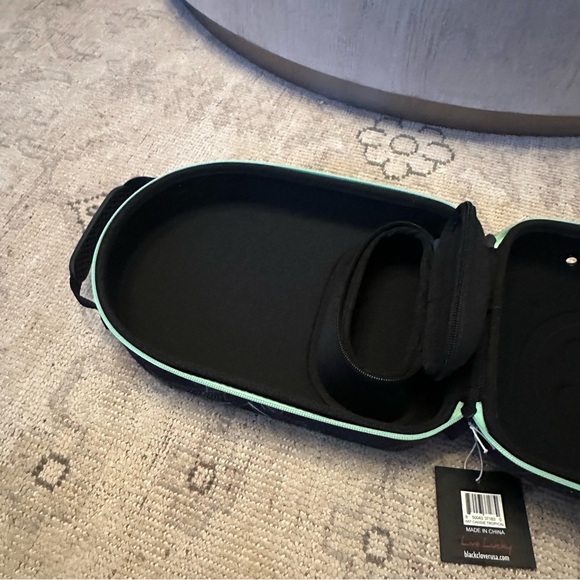 Black Clover Tropical Hat Holder - Picture 9 of 11